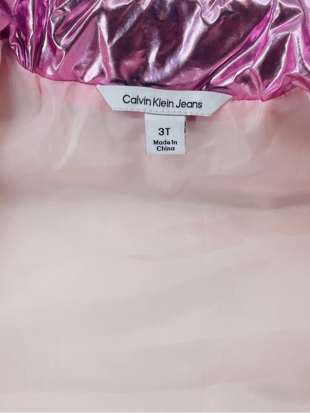 Calvin Klein Puffer Vest - Picture 4 of 6